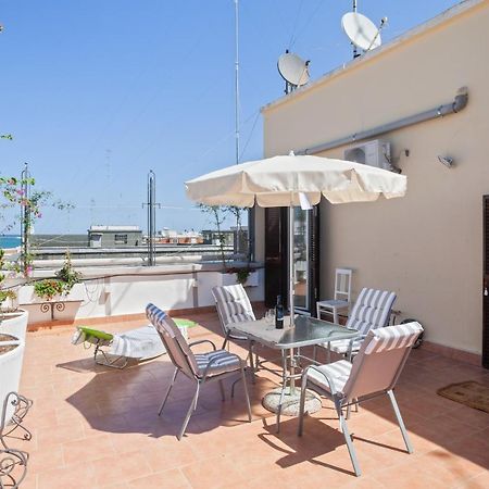 Апартаменти La Bella Vista Bari Sea View Terrace Flat Екстер'єр фото